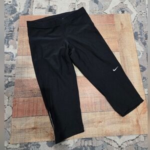 Women's Nike Drifit Running Capris